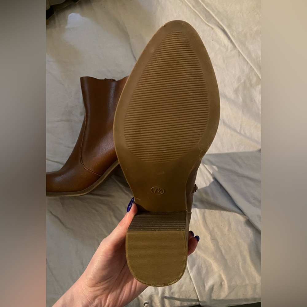 Boots 7.5